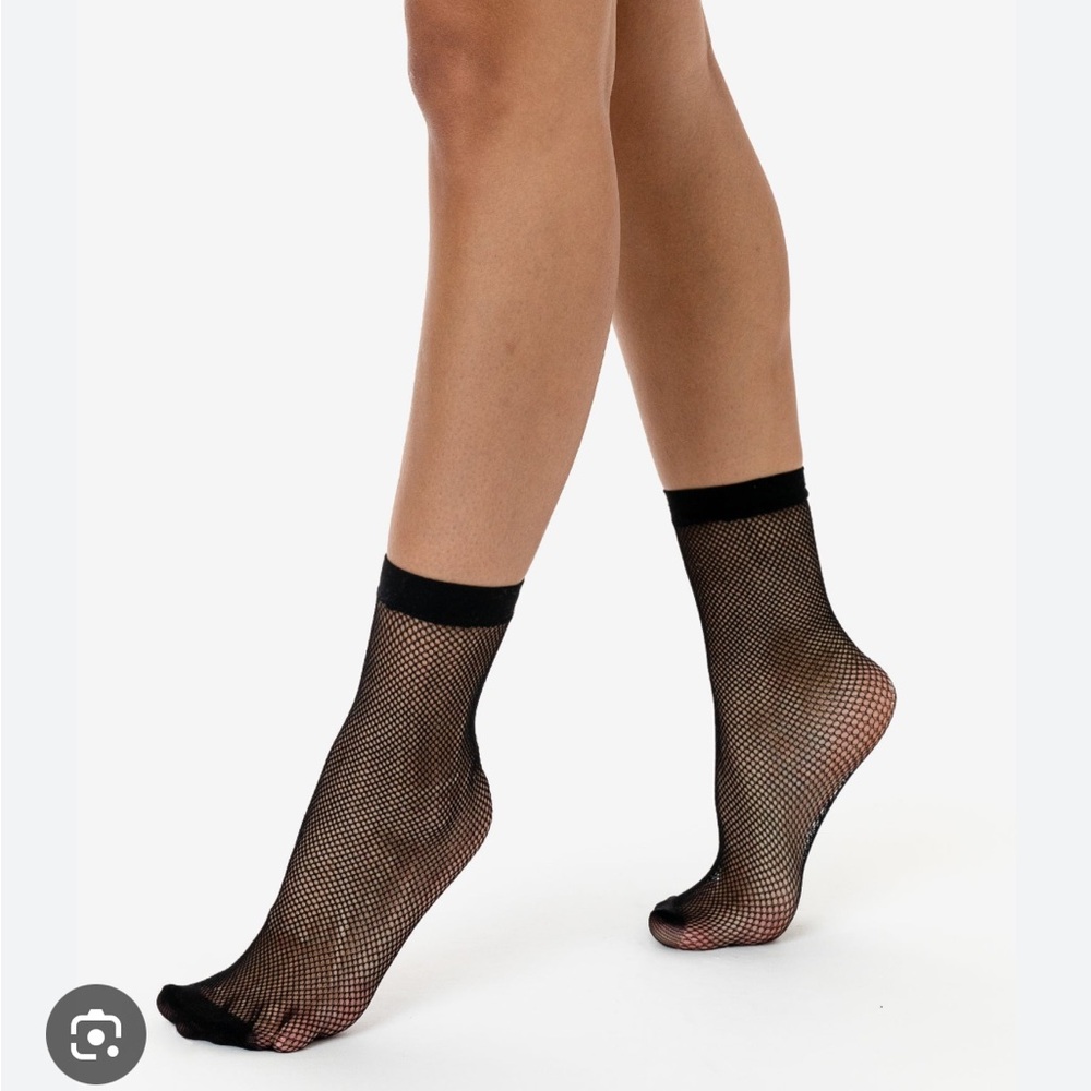 Fishnet ankle socks